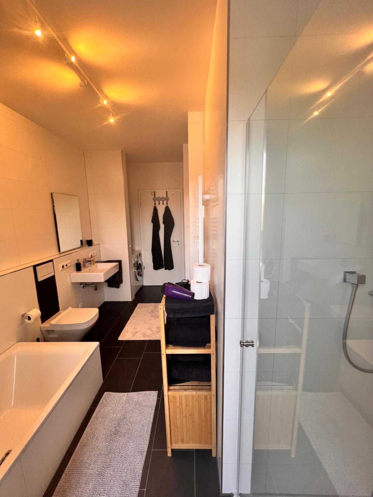 Modernes City-Apartment - Top-Lage In Nuernberg Exterior foto